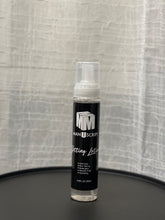 Load image into Gallery viewer, Man U Script Black Label Setting Lotion
